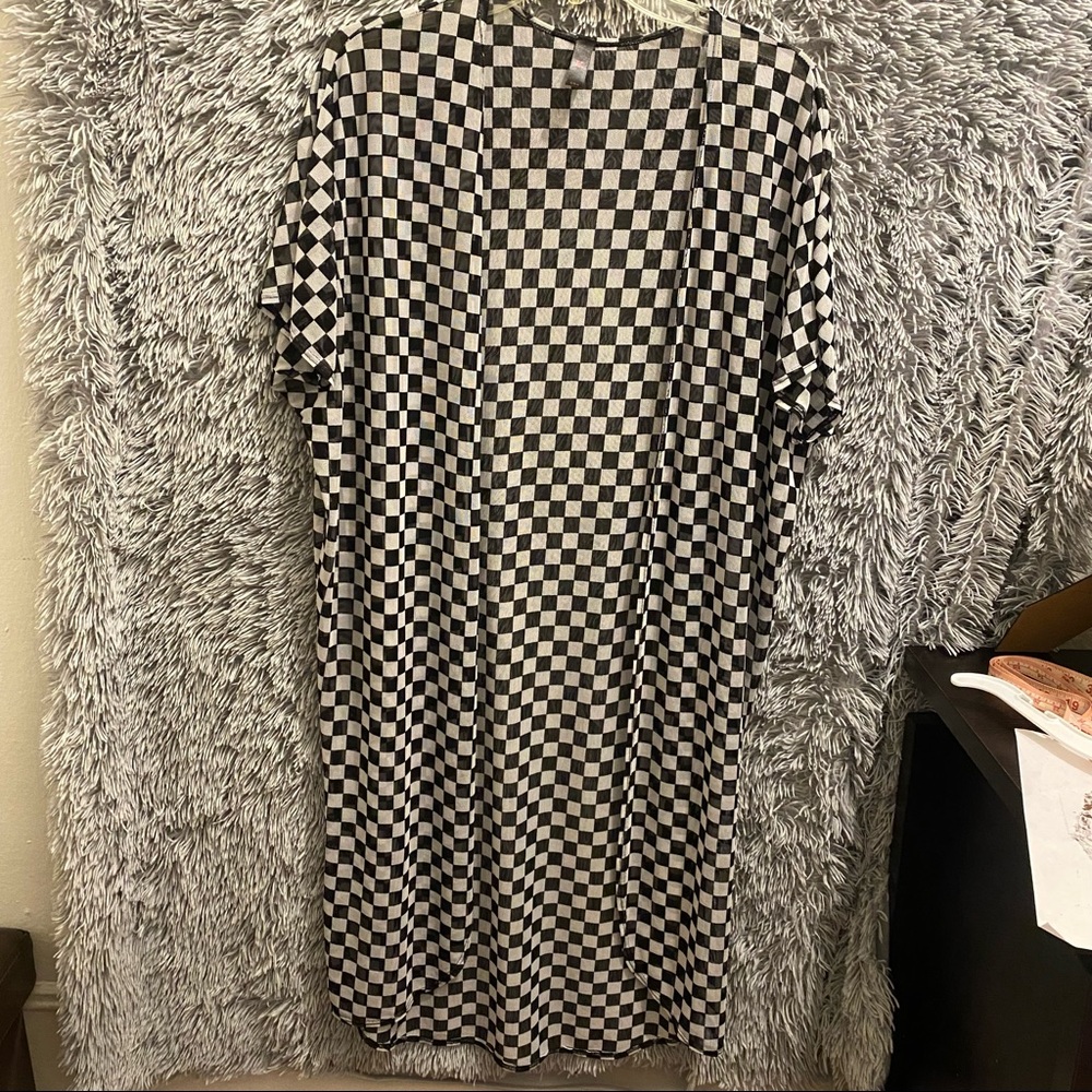 Women/ black and white long kimono‼️